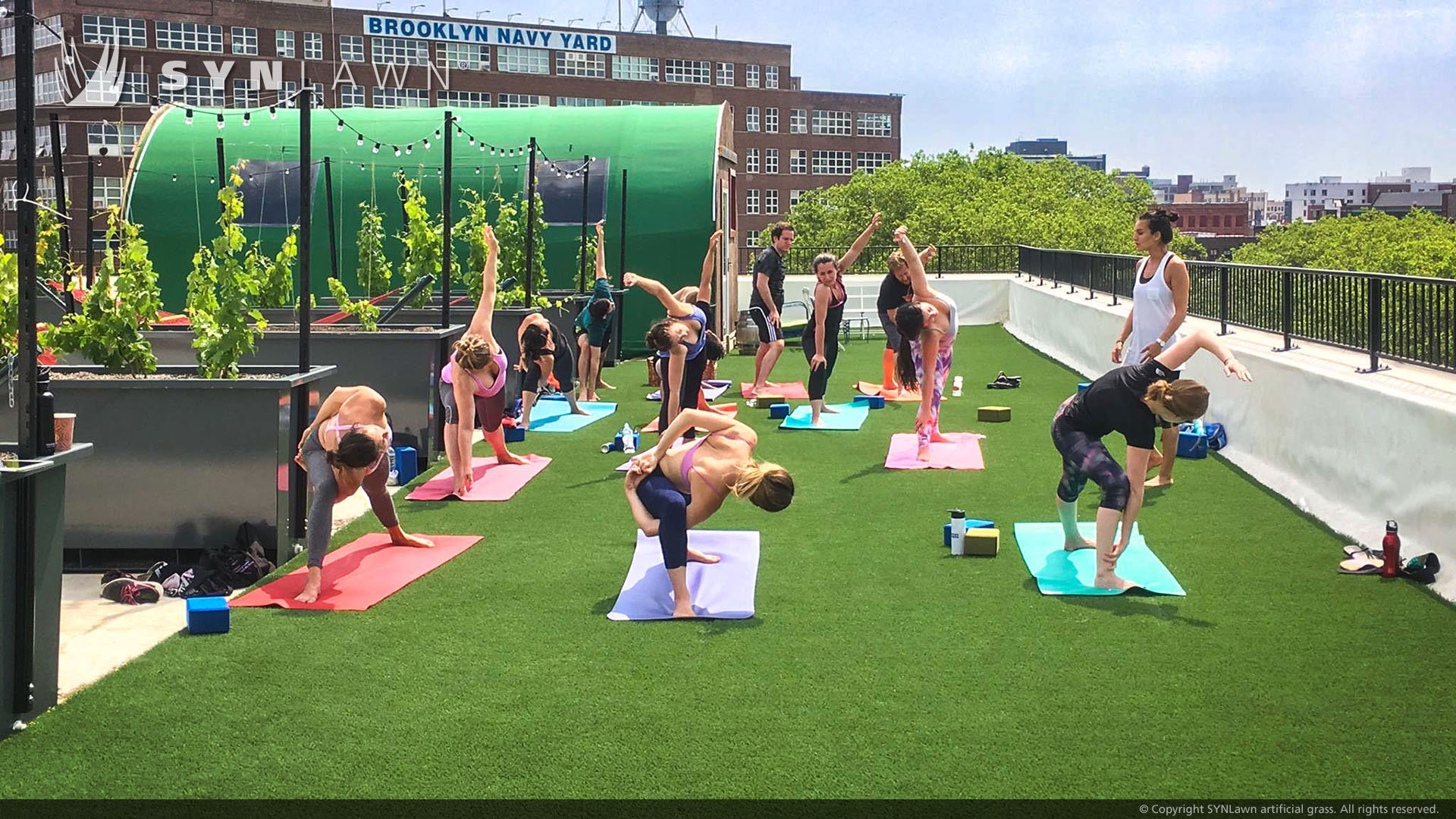 SYNLawn-artificial-grass-roof-excersize-activity-area