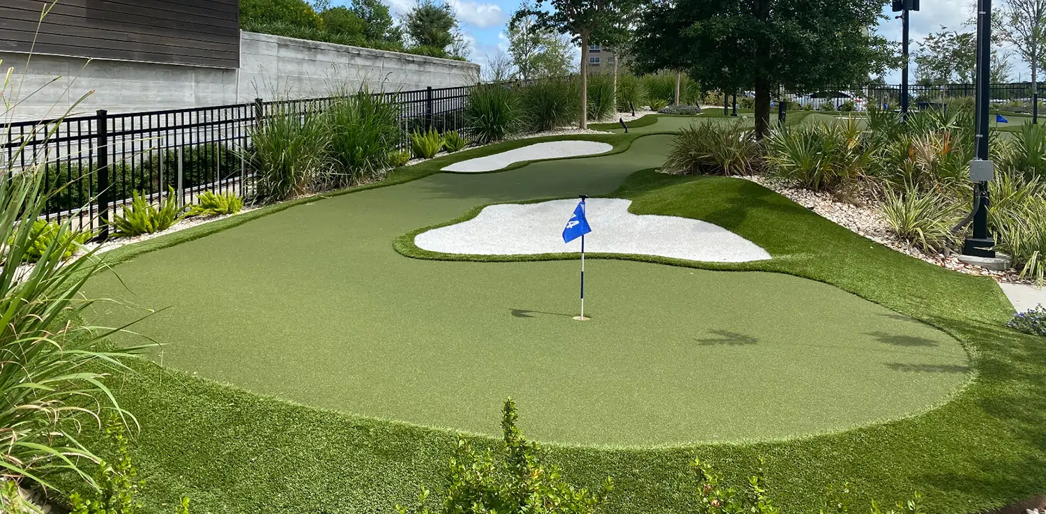 Artificial grass putting green installed by SYNLawn