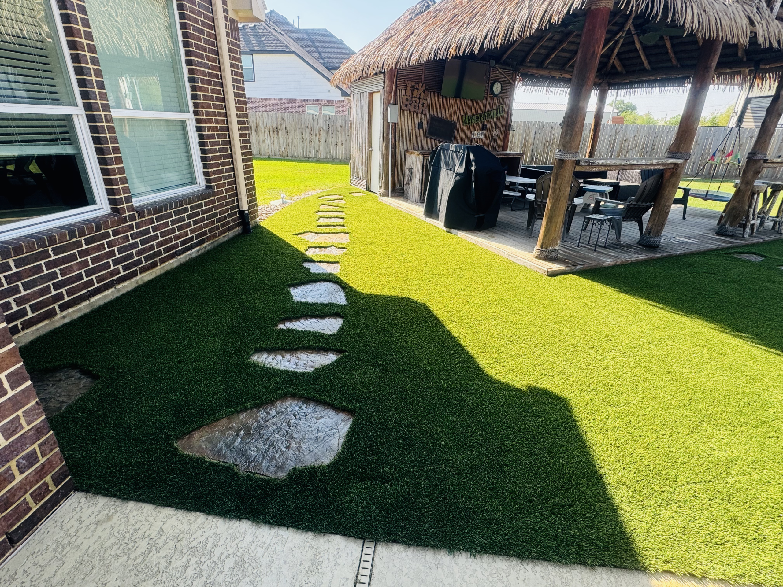 SYNLawn Backyard Artificial Turf Installation