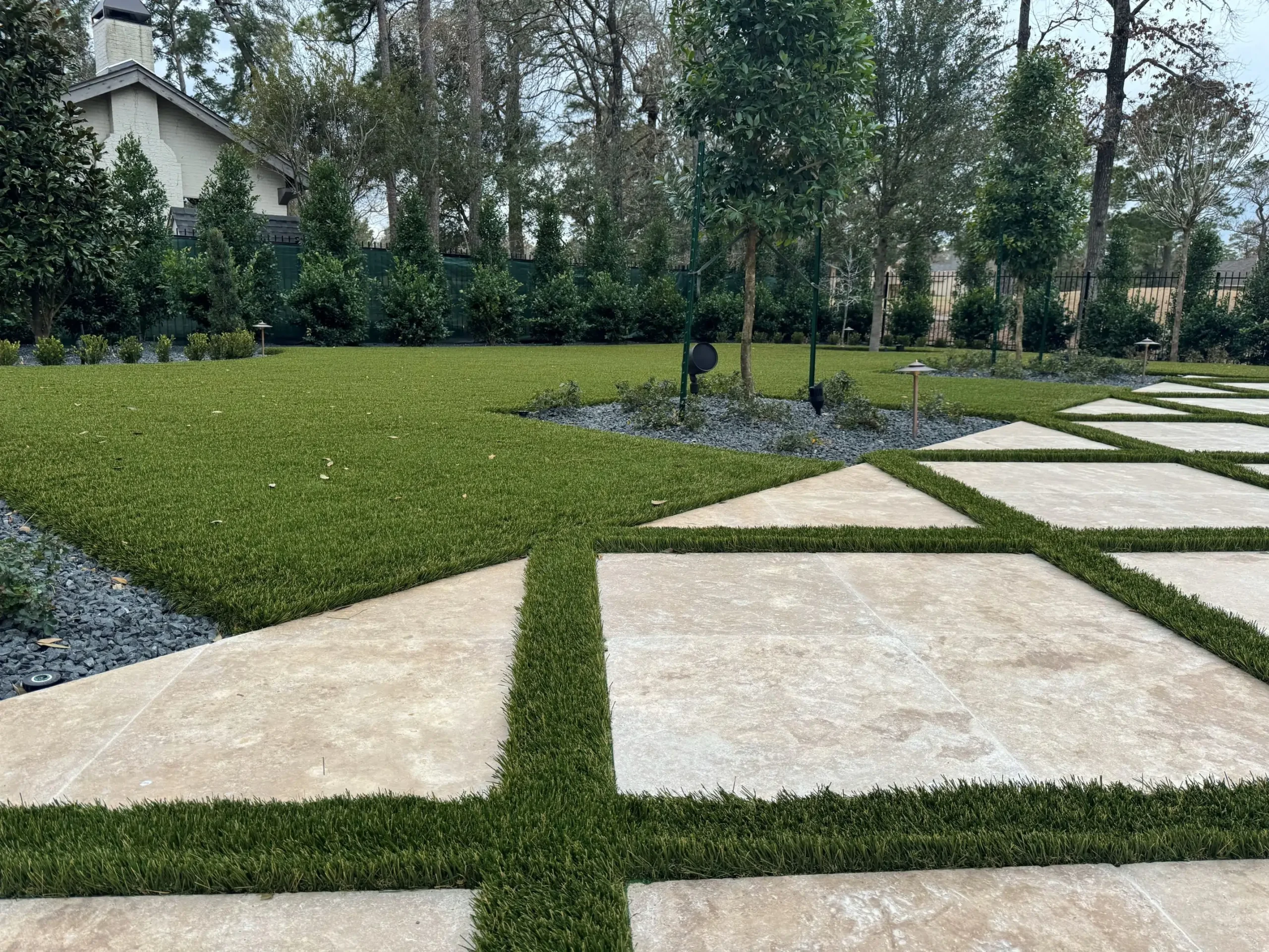 Sacramento Artificial Turf with Pavers SYNLawn